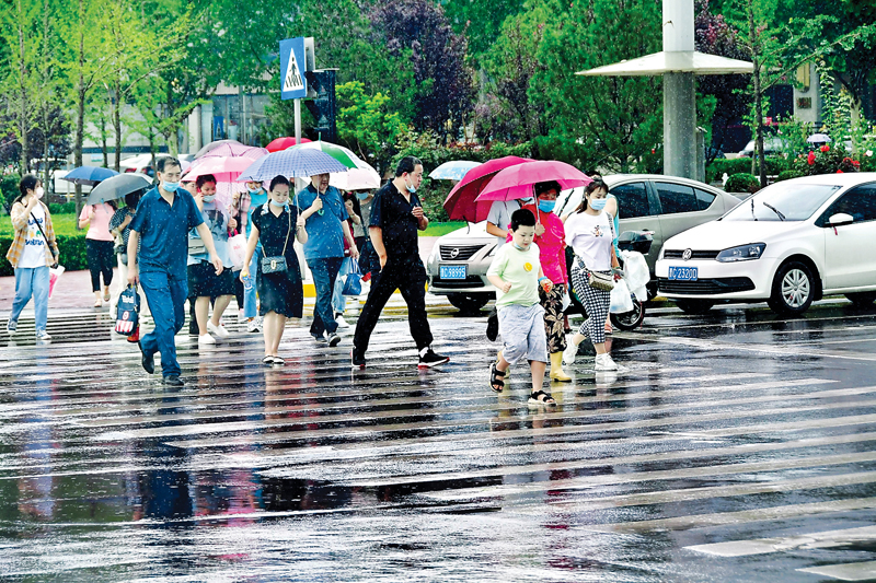 冒雨出行
